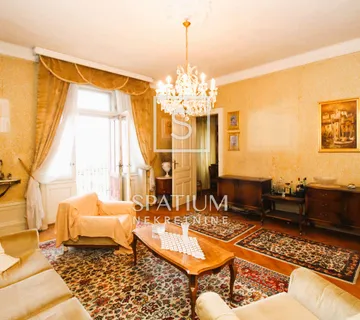 BELVEDER, GOSPODSKI STAN S POGLEDOM NA MORE - cover