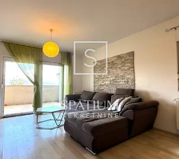 MATULJI, DVOSOBAN STAN NA MIRNOJ LOKACIJI - cover