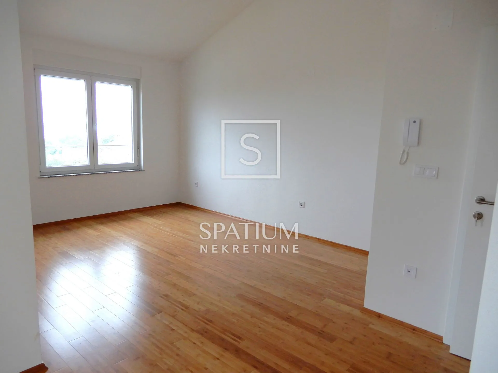 KRK, MALINSKA, STAN U NOVOGRADNJI S POGLEDOM NA MORE - cover