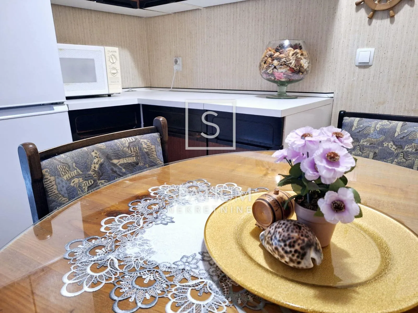 CRIKVENICA, STAN 300M OD MORA - cover