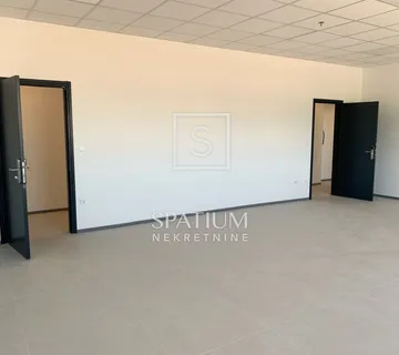 KUKULJANOVO, UREDSKI PROSTORI ZA DUGOROČNI ZAKUP - cover