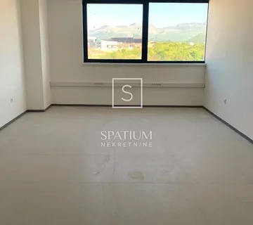 KUKULJANOVO, UREDSKI PROSTORI ZA DUGOROČNI ZAKUP - cover