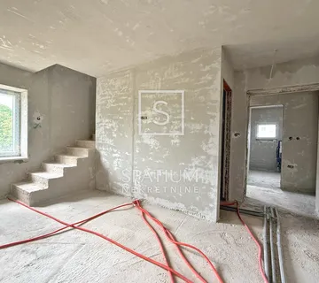 ŽMINJ, ISTRA, KUĆA U ROH BAU FAZI - cover