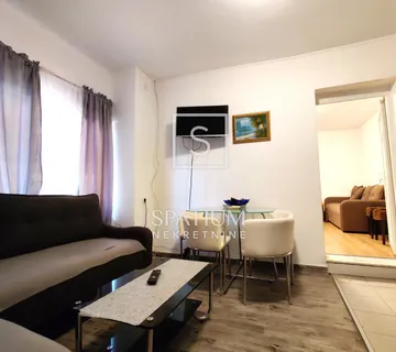 ŠKURINJE, ADAPTIRANA KUĆA NA MIRNOJ LOKACIJI - cover