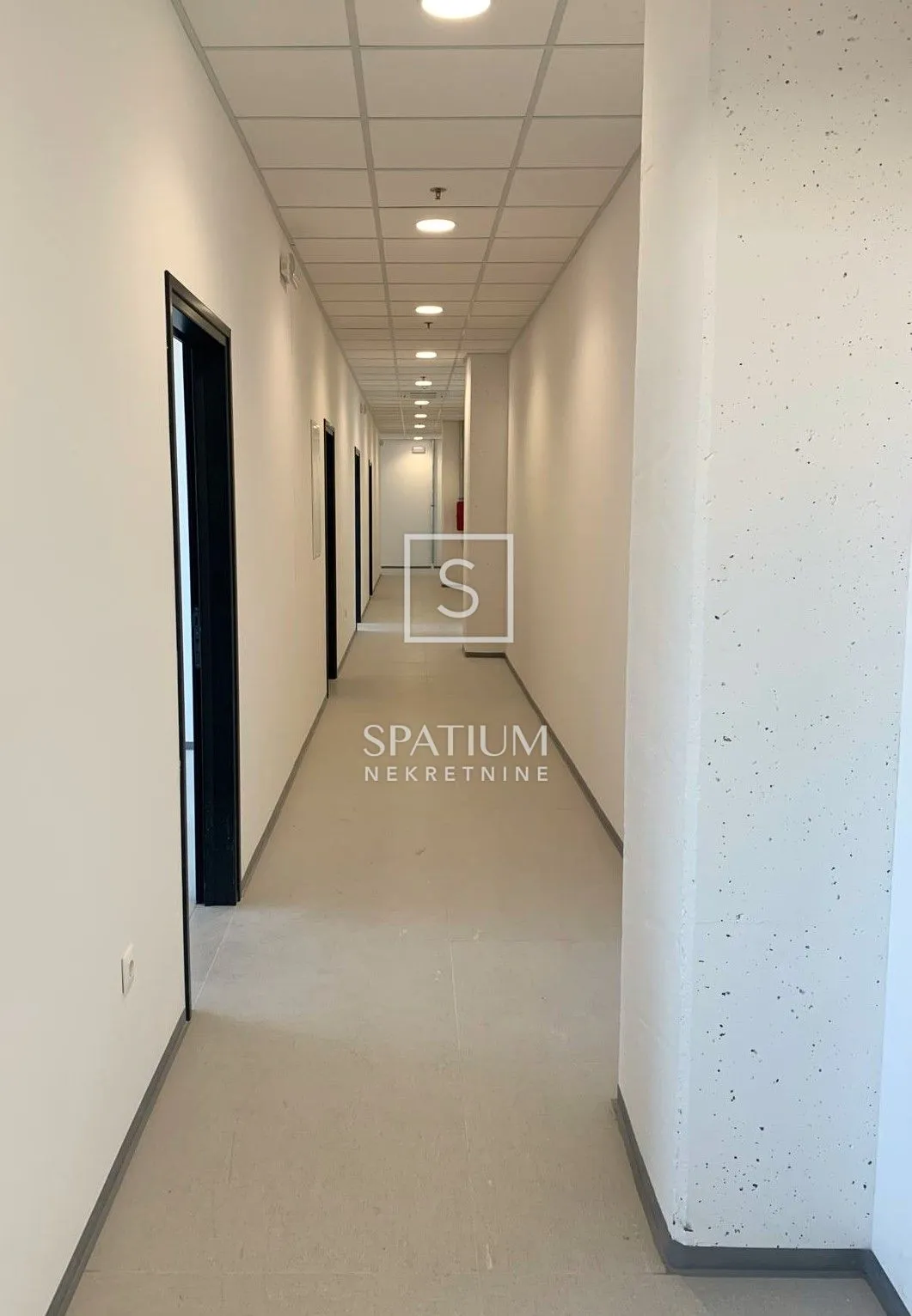 KUKULJANOVO, UREDSKI PROSTORI ZA DUGOROČNI ZAKUP - cover