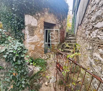 KRALJEVICA, SAMOSTOJEĆA KUĆA ZA ADAPTACIJU - cover