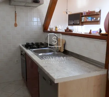 POREČ, OBITELJSKA KUĆA S POSLOVNIM PROSTOROM - cover