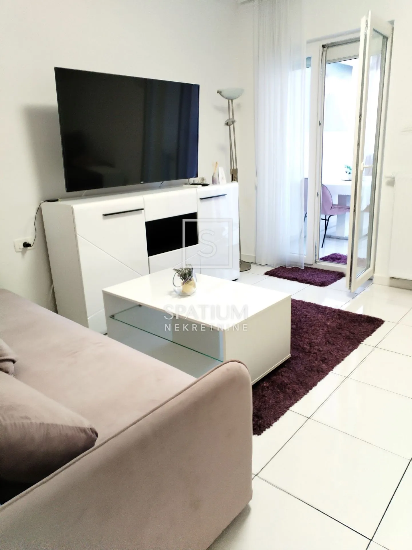 CRIKVENICA, PREKRASAN STAN U CENTRU GRADA - cover