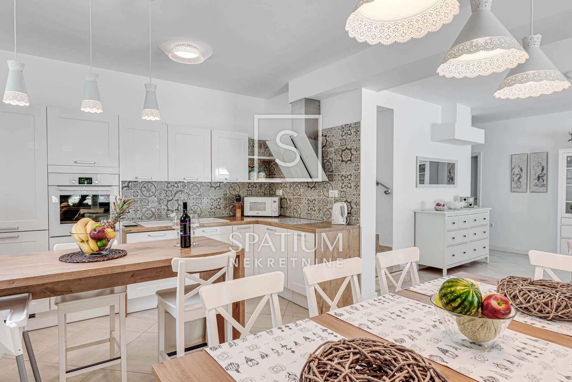 LABIN OKOLICA, KUĆA SA BAZENOM - cover