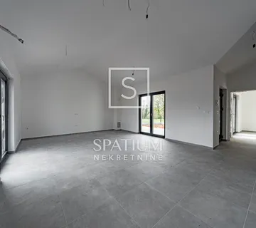 BARBAN, PRIZEMNI DVOSOBAN STAN U DVOJNOJ KUĆI - cover