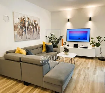 MUČIĆI, NAMJEŠTEN STAN U NOVOGRADNJI - cover