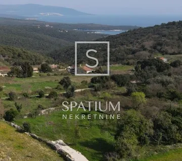 KAVRAN, ZEMLJIŠTE S GRAĐEVINSKOM DOZVOLOM I POGLEDOM NA MORE - cover