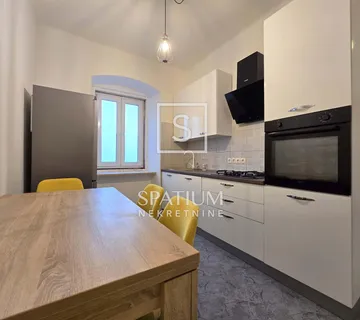 CENTAR, STAN ZA DUGOROČNI NAJAM - cover