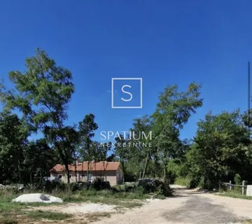 ŽMINJ, GRAĐEVINSKO ZEMLJIŠTE - cover