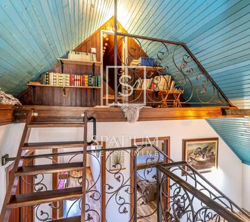 STARI LAZ,AUTOHTONA KUĆA U LIJEPOM OKRUŽENJU - cover