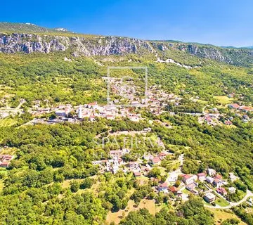 BRIBIR, GRAĐEVINSKO ZEMLJIŠTE BLIZU CENTRA - cover