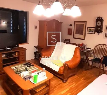 Bribir, Obiteljska Kuća - Bribir, Vinodolska općina
