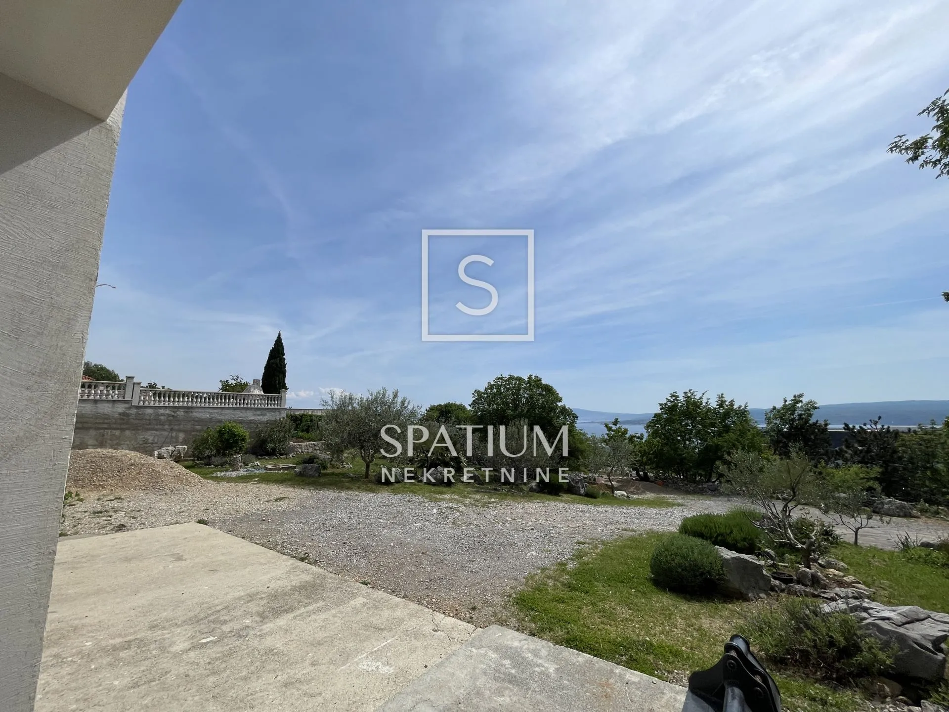 DRAMALJ, POSLOVNI PROSTOR ZA NAJAM - cover