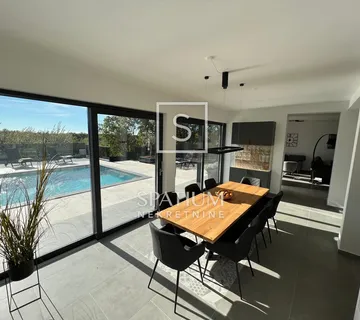 SVETVINČENAT, LUKSUZNA NOVOGRADNJA NA MIRNOJ LOKACIJI - cover