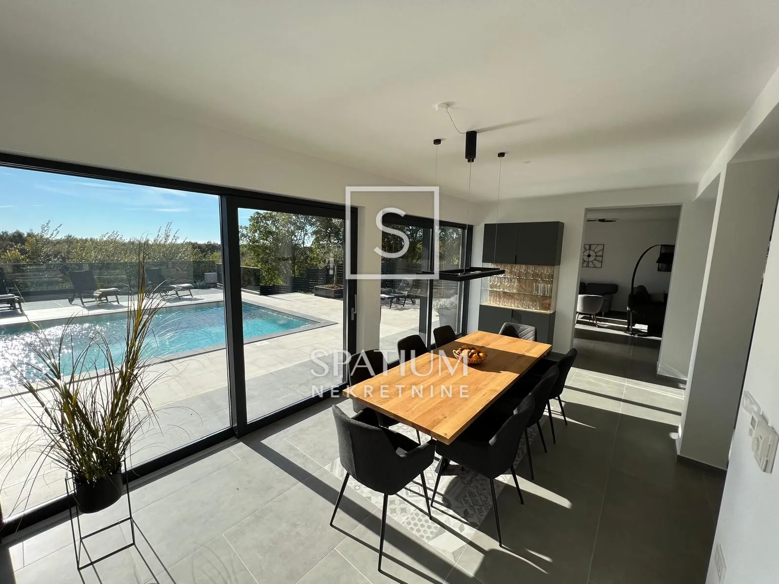 SVETVINČENAT, LUKSUZNA NOVOGRADNJA NA MIRNOJ LOKACIJI - cover