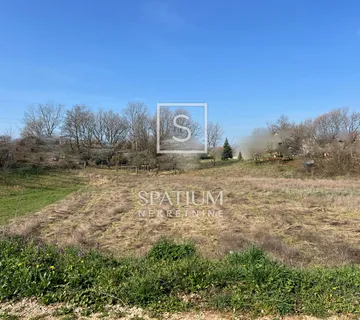 LABIN, GRAĐEVINSKO ZEMLJIŠTE 1110 M2 - cover