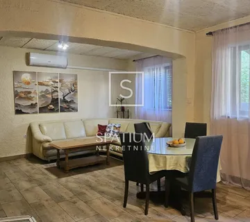 VIŠKOVO, MARČELJI, DVOJNA KUĆA - cover