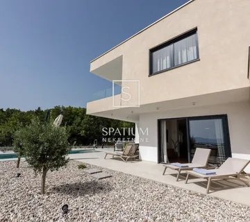 KOSTRENA, PREKRASNA KUĆA SA DVA BAZENA - cover