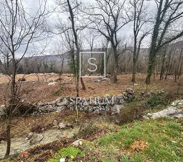 TRIBALJ, GRAĐEVINSKO ZEMLJIŠTE U BLIZINI CENTRA - cover