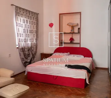 CRIKVENICA CENTAR, TRI STANA - cover