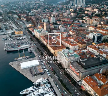 Centar, Poslovni Prostor 17m2 - Rijeka