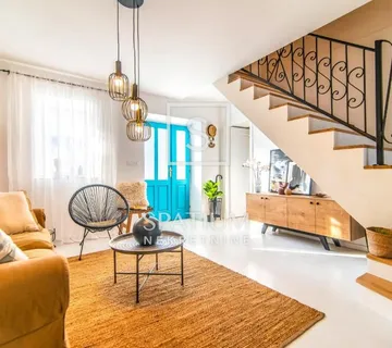 ISTRA, SVETVINČENAT, KUĆA S BAZENOM - cover