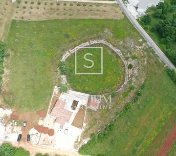 SVETVINČENAT, GRAĐEVINSKO ZEMLJIŠTE S LEGALIZIRANOM KUĆICOM - cover