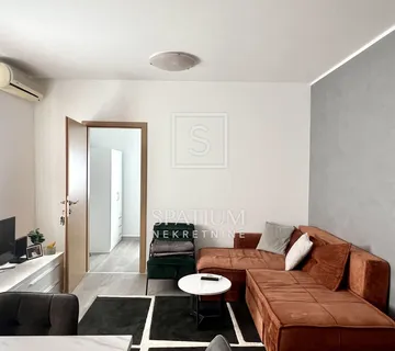 PULA, DVOSOBAN STAN ZA NAJAM - cover