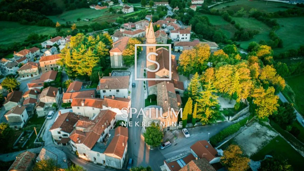 ŽMINJ, GRAĐEVINSKO ZEMLJIŠTE U INDUSTRIJSKO-POSLOVNOJ ZONI 500 METARA DO AUTOCESTE - cover