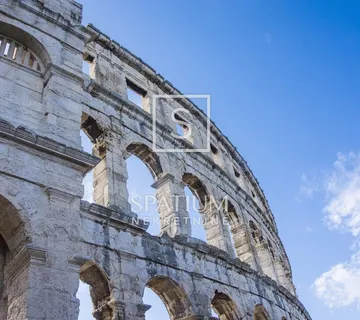 PULA CENTAR, DVOSOBAN STAN NA 1. KATU - C1 - cover