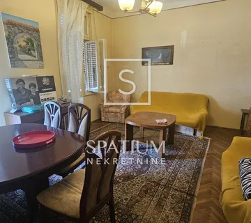 LOVRAN, 120M2 U CENTRU ZA DUGOROČNI NAJAM  - cover