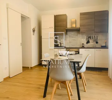 BANDEROVO, NOVOUREĐENI STAN ZA NAJAM - cover