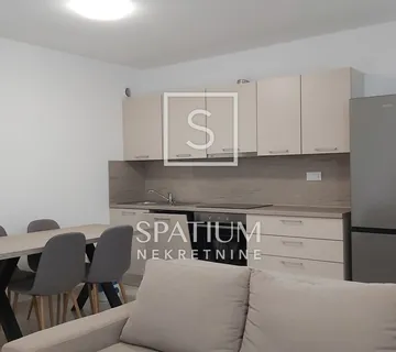 PEROJ, DVOSOBAN STAN NA DRUGOM KATU, NOVOGRADNJA - cover