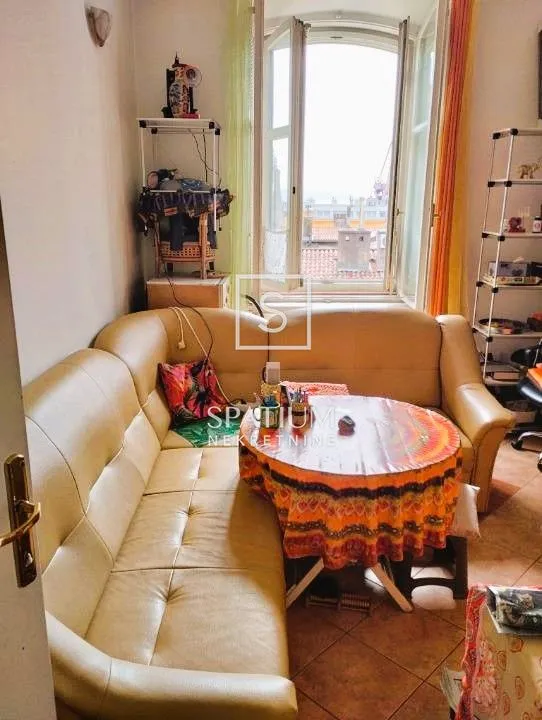 CENTAR, STAN ZA INVESTICIJU - cover