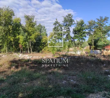 RAKOTULE, ISTRA, TEREN SA GRAĐEVINSKOM DOZVOLOM I PLAĆENIM KOMUNALIJAMA - cover