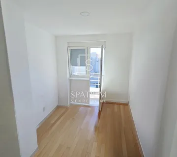 CRIKVENICA, STAN BLIZU CENTRA I MORA - cover