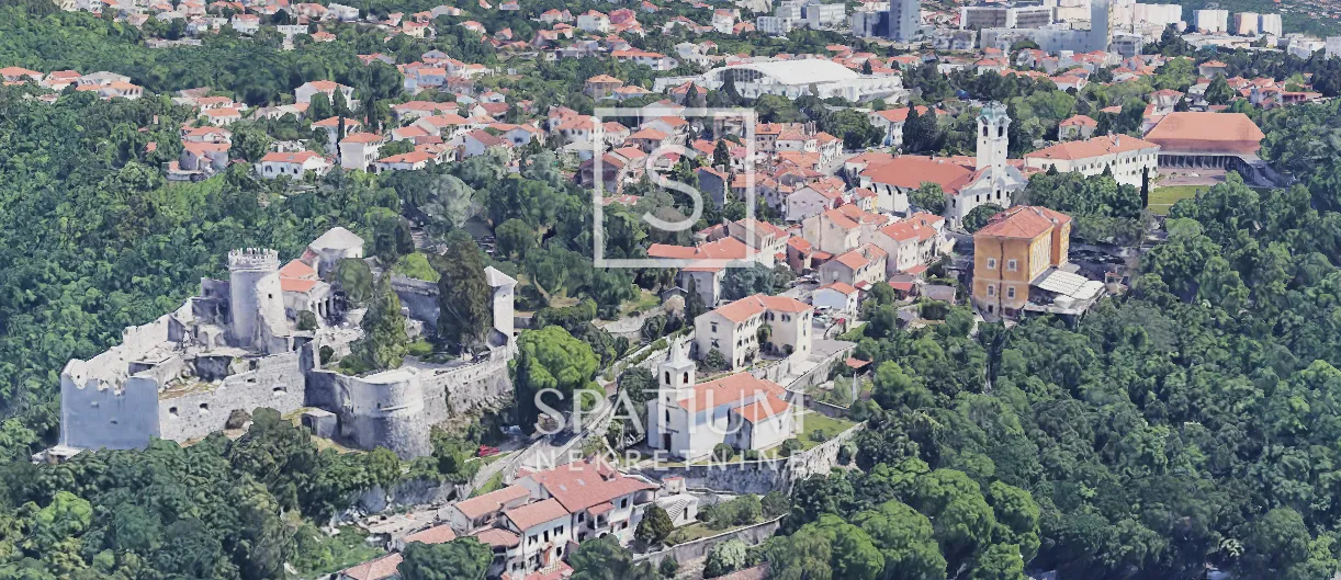 TRSAT, GRAĐEVINSKO ZEMLJIŠTE NA ATRAKTIVNOJ LOKACIJI - cover