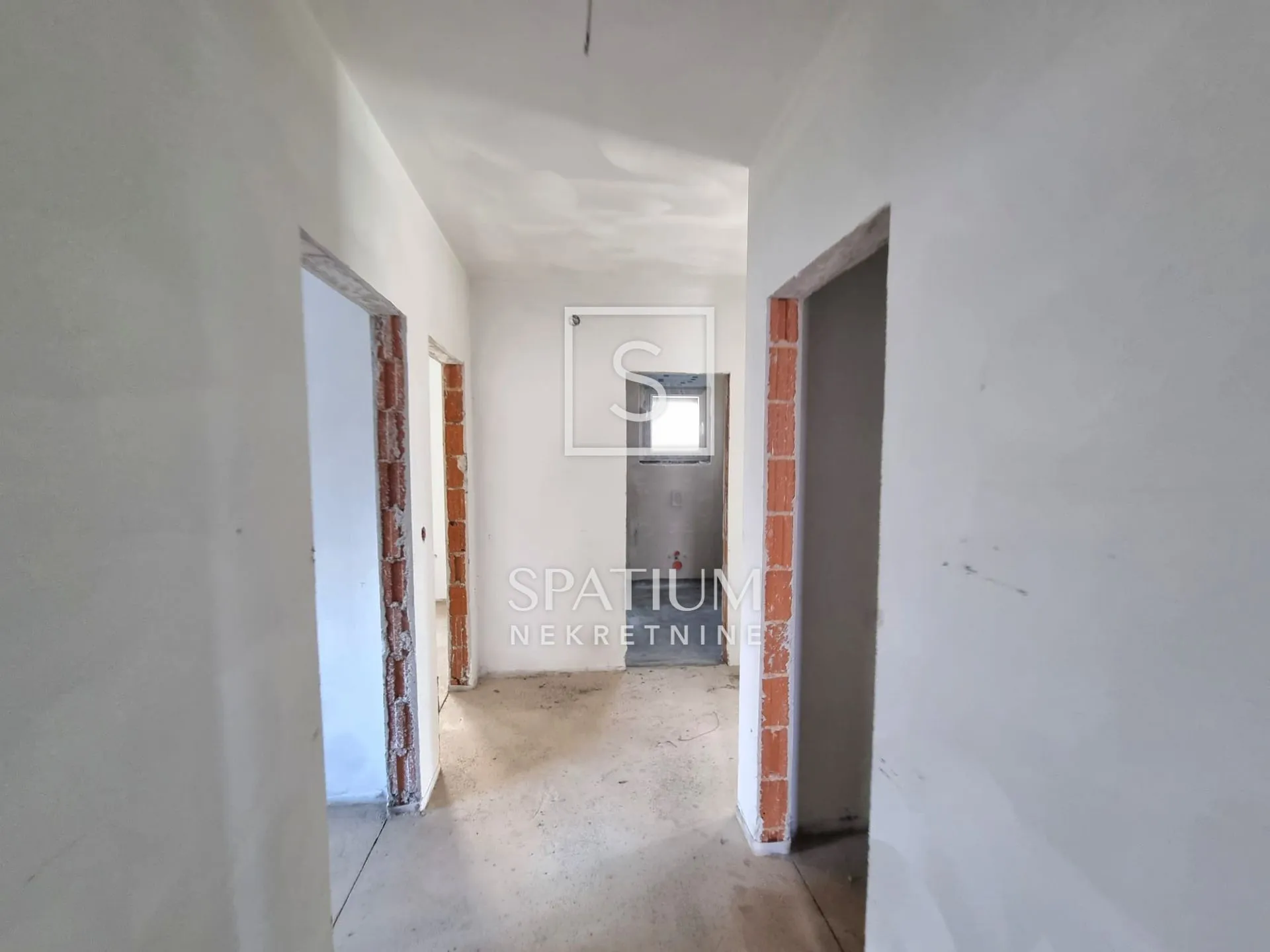 NOVI VINODOLSKI, STAN U NOVOGRADNJI U PRIZEMLJU - cover