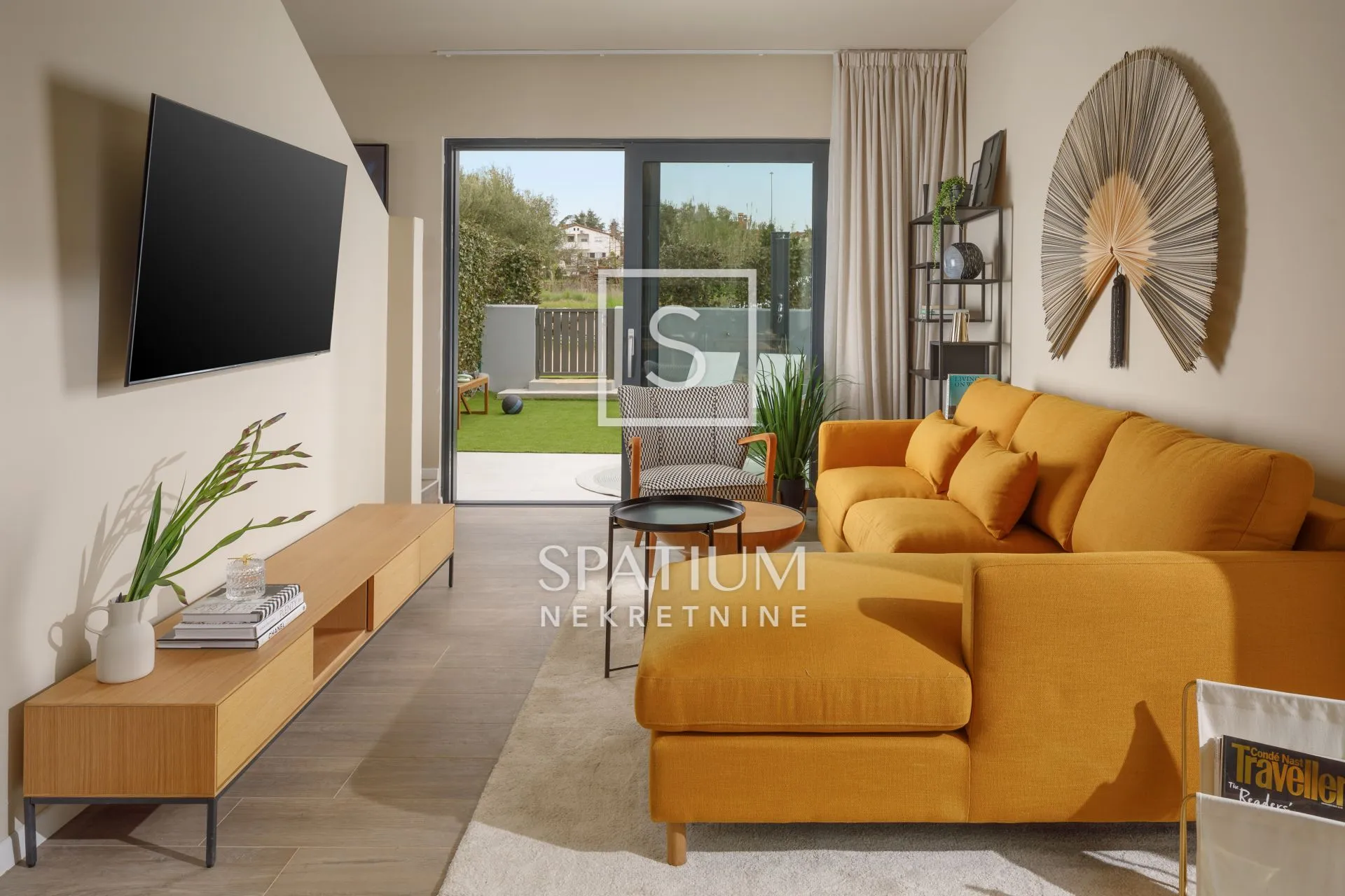 POREČ, MODERNA KUĆA U NIZU S PRIVATNIM JACUZZIJEM - cover