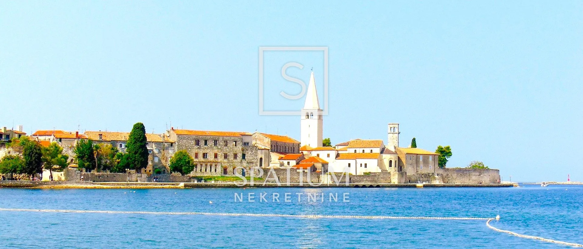 POREČ, MODERAN DVOSOBNI STAN NA 3. KATU S PANORAMSKIM POGLEDOM NA MORE - cover