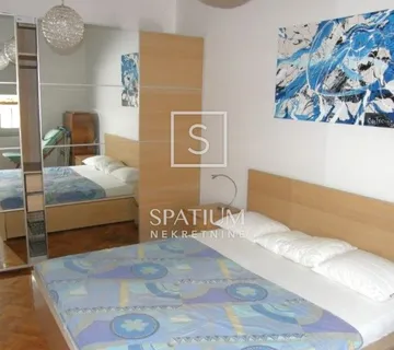 PEĆINE, TROSOBAN STAN ZA DUGOROČNI NAJAM - cover