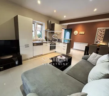 POBRI, STAN S BAZENOM ZA DUGOROČNI NAJAM - cover