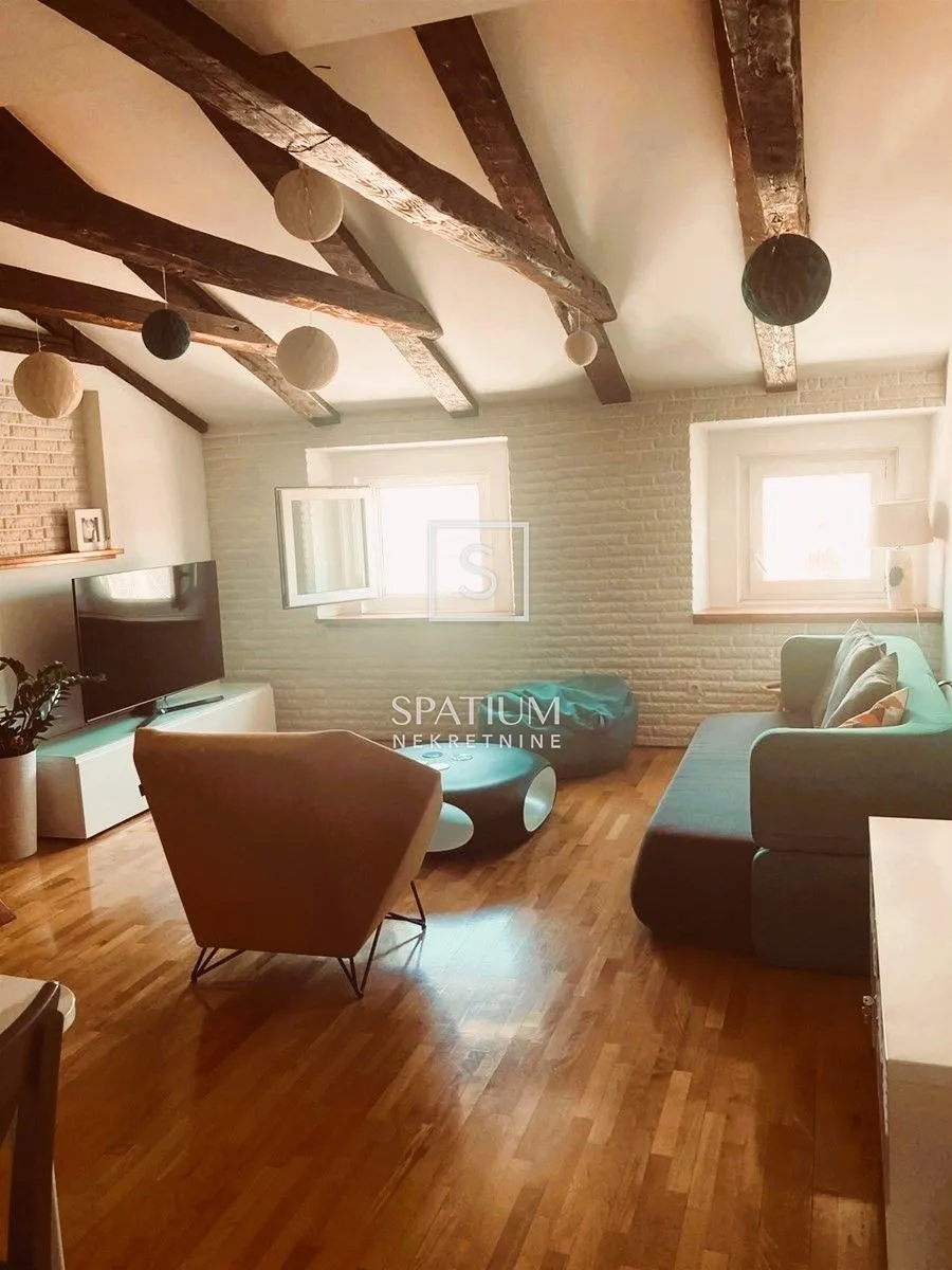 CENTAR, 3S+DB U PJEŠAČKOJ ZONI - cover