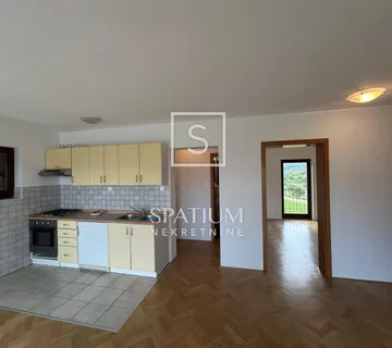 KRK, BAŠKA, BATOMALJ, STAN S PROSTRANOM TERASOM - cover