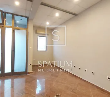 LABIN, POSLOVNI PROSTOR NA ATRAKTIVNOJ LOKACIJI - cover